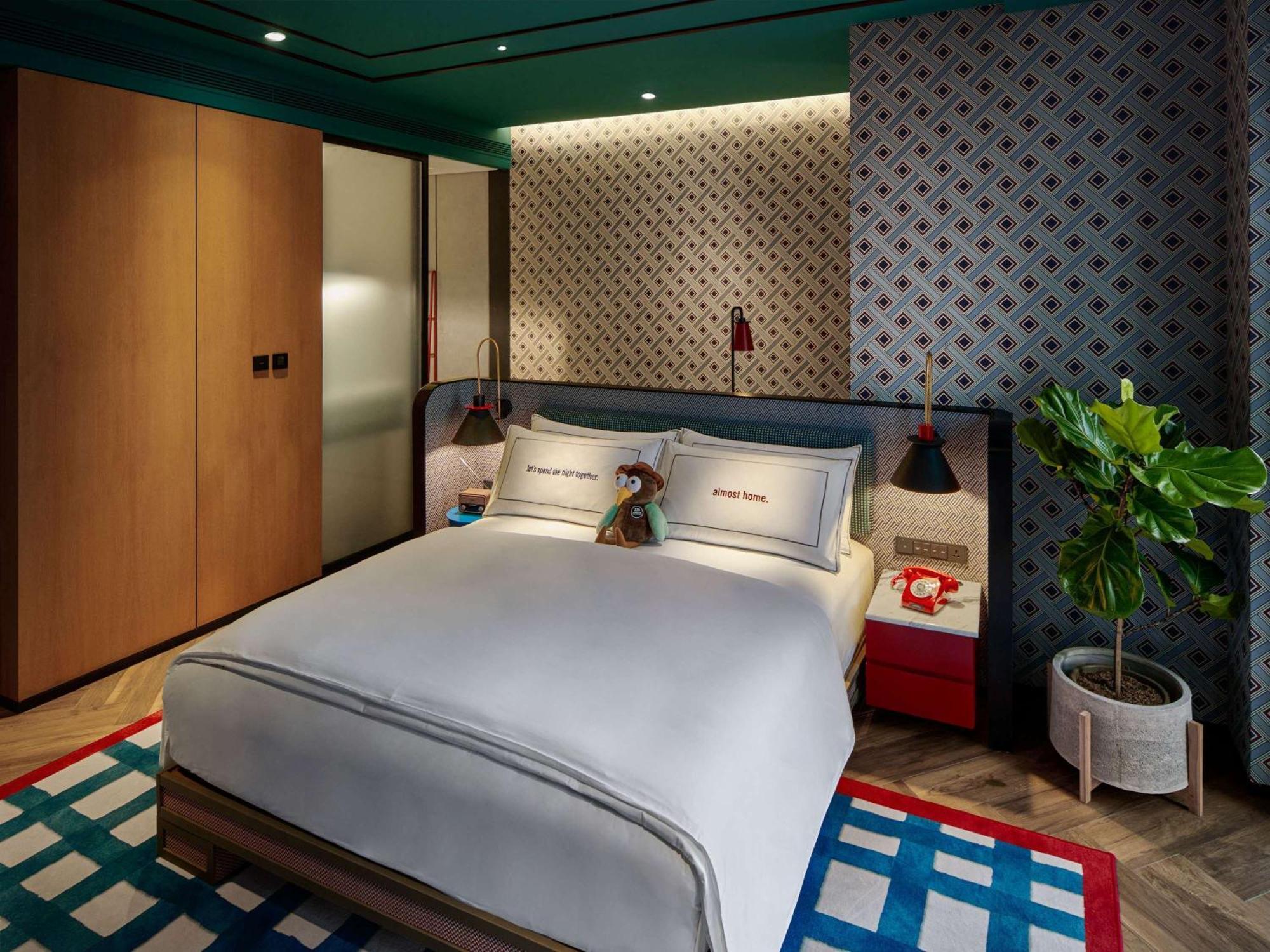 25Hours Hotel Jakarta The Oddbird Exterior photo