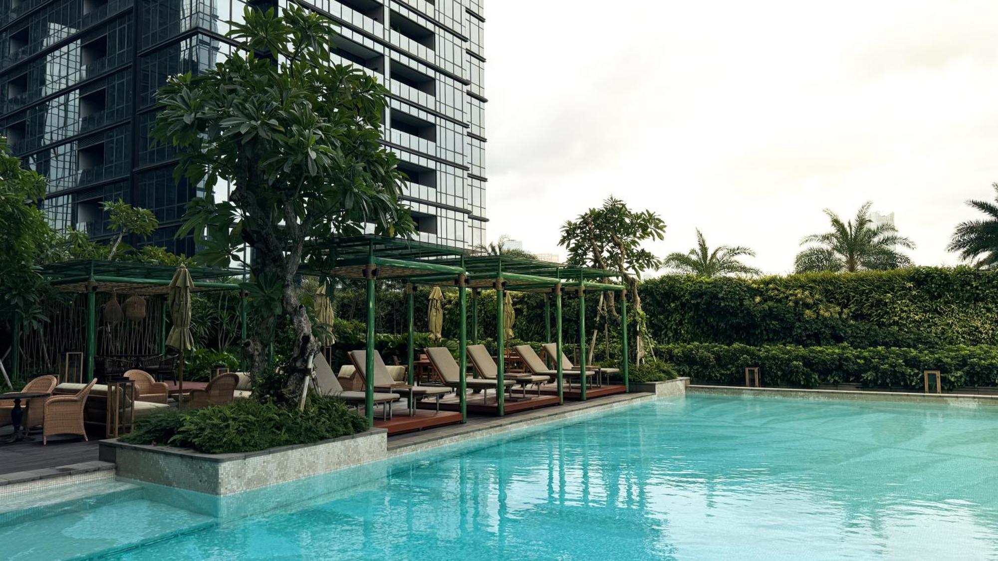 25Hours Hotel Jakarta The Oddbird Exterior photo
