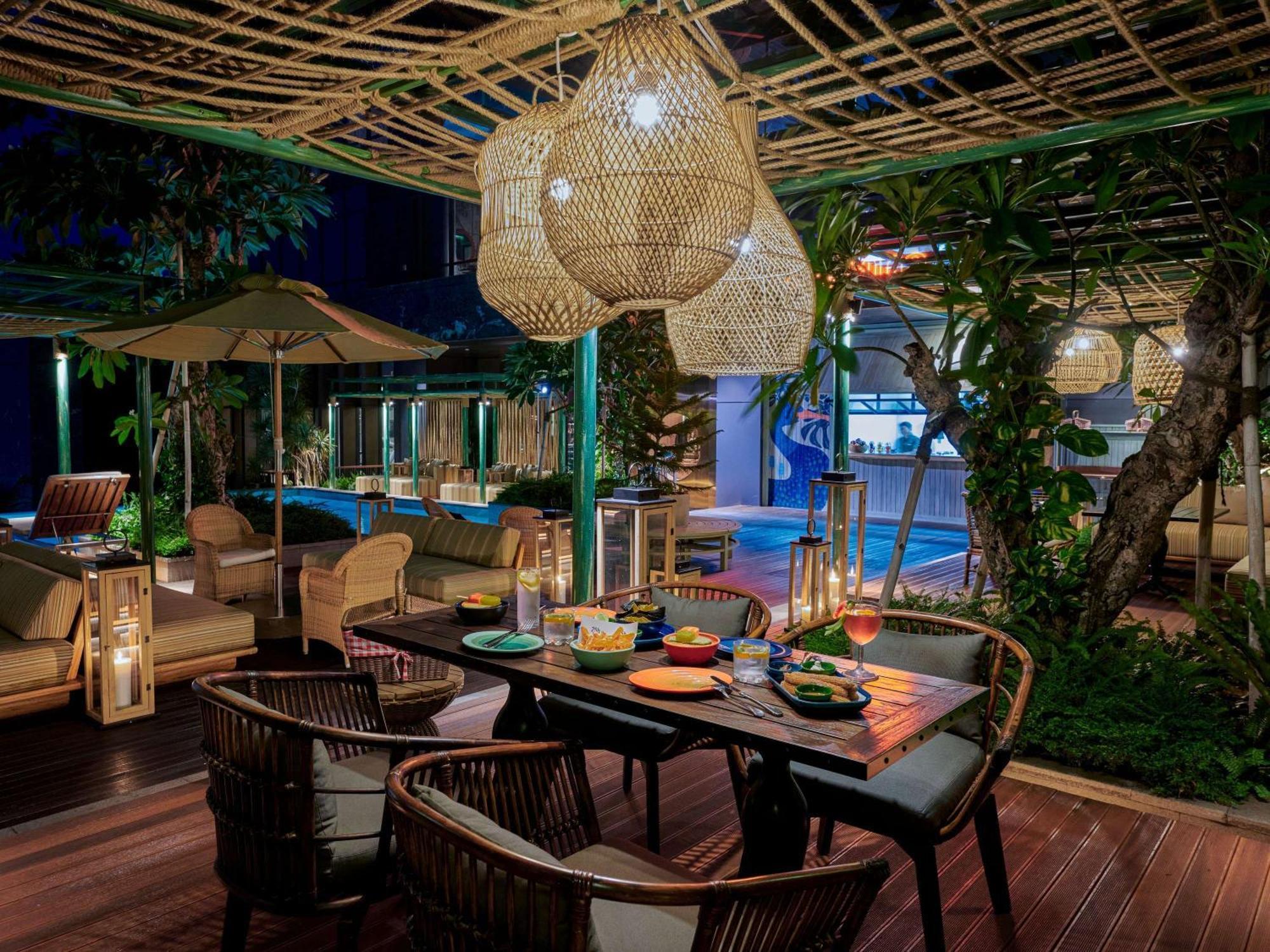 25Hours Hotel Jakarta The Oddbird Exterior photo